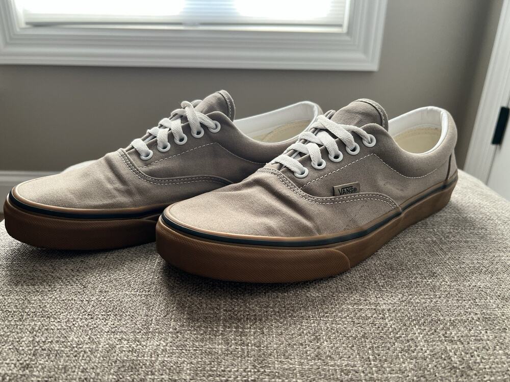 VANS Era Gum Timber Wolf Low Top Lace Up Sneakers - Men’s 9.5, Women’s 11